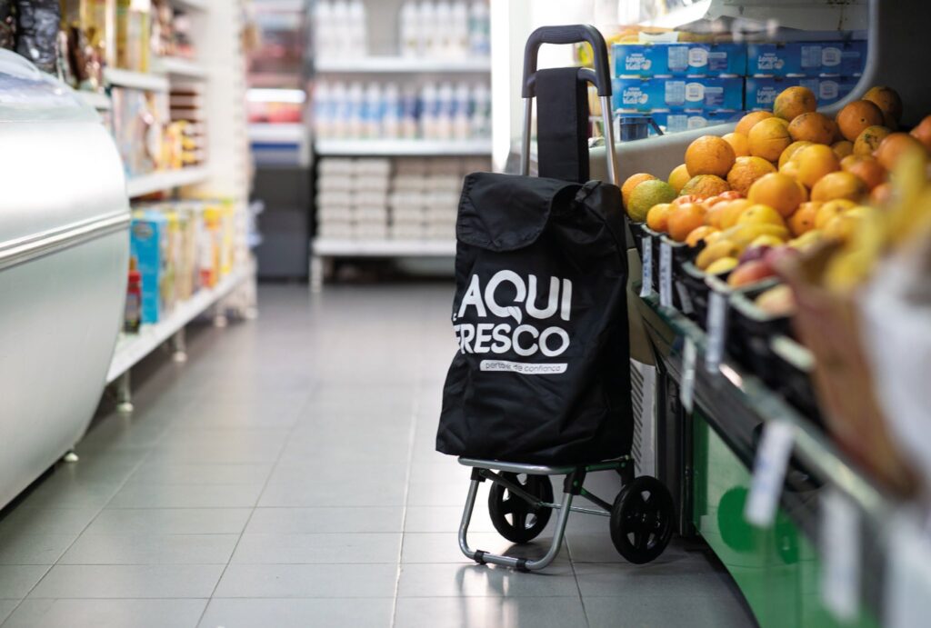 A maioria dos portugueses está a optar pelo comércio local.