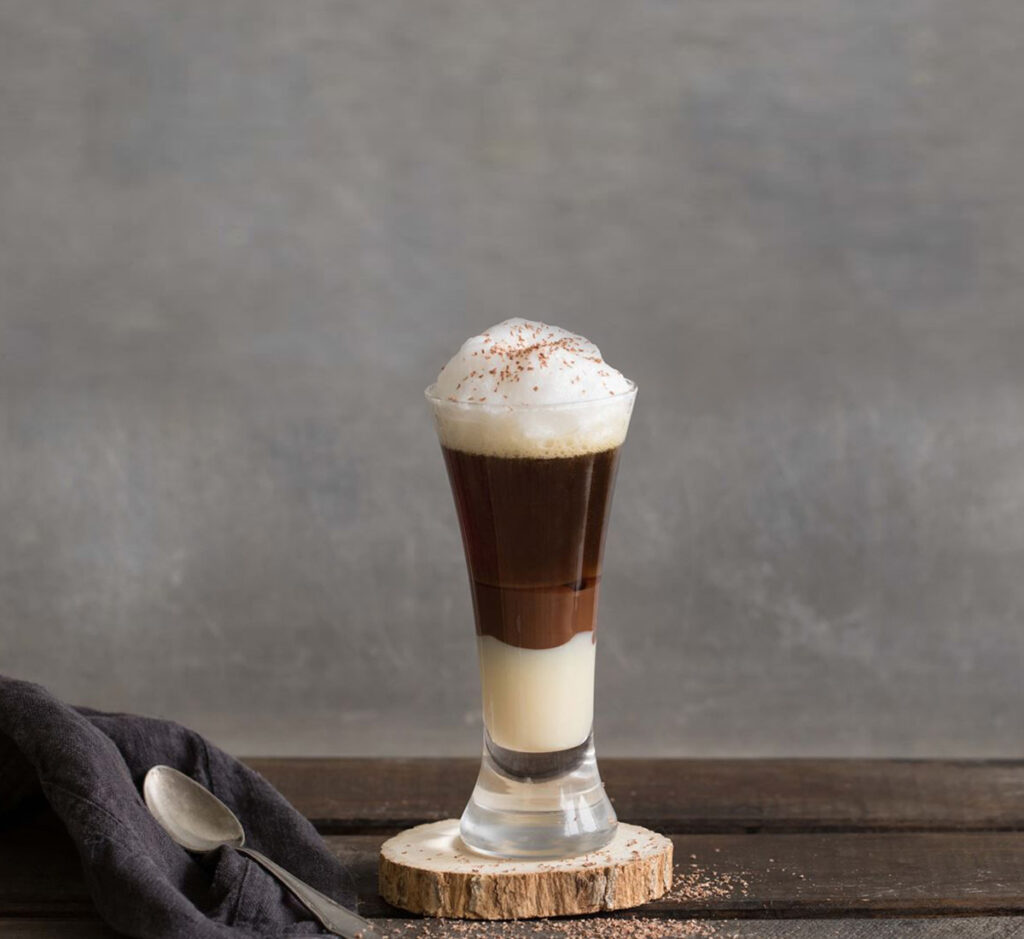 Café Bombom com Chocolate e Espuma de Leite