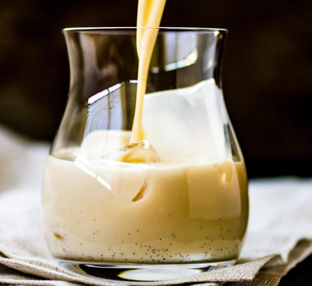 Licor de Semente de Funcho e Leite Condensado
