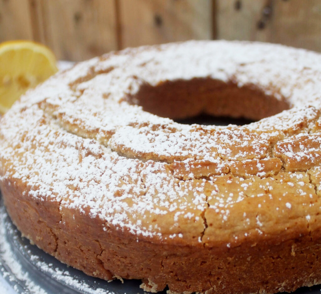 Bolo de Iogurte Activia