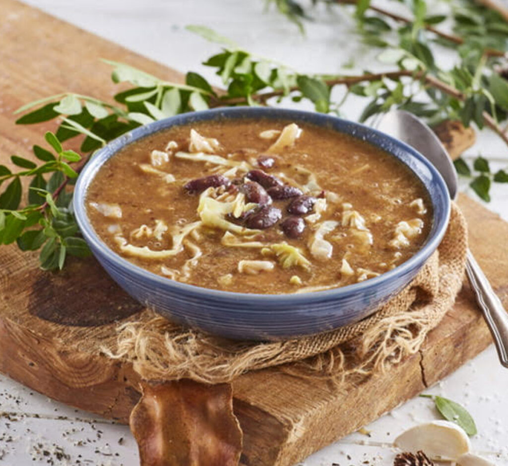 Sopa de feijão encarnado