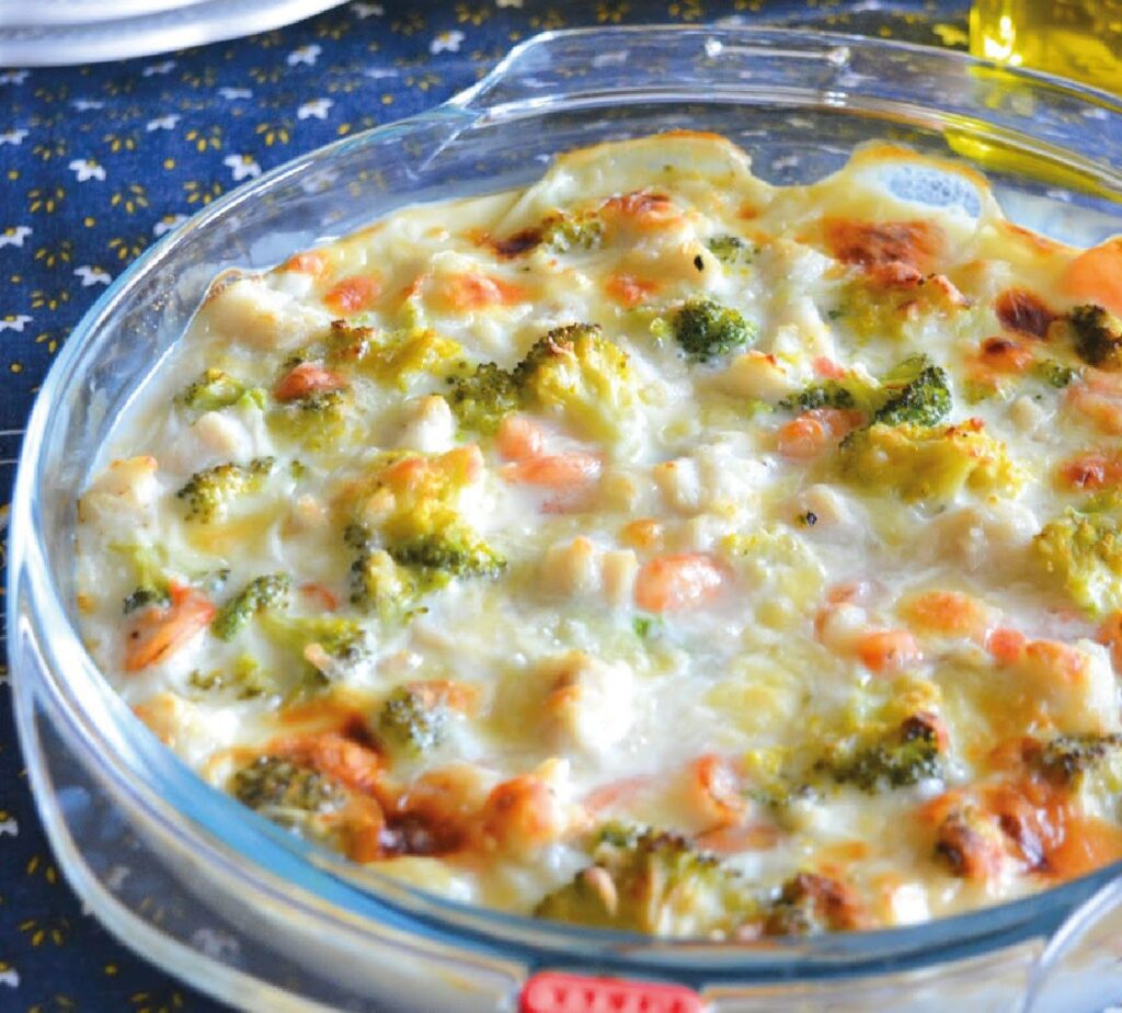 Gratinado de Peixe e Camarão com Ervilhas