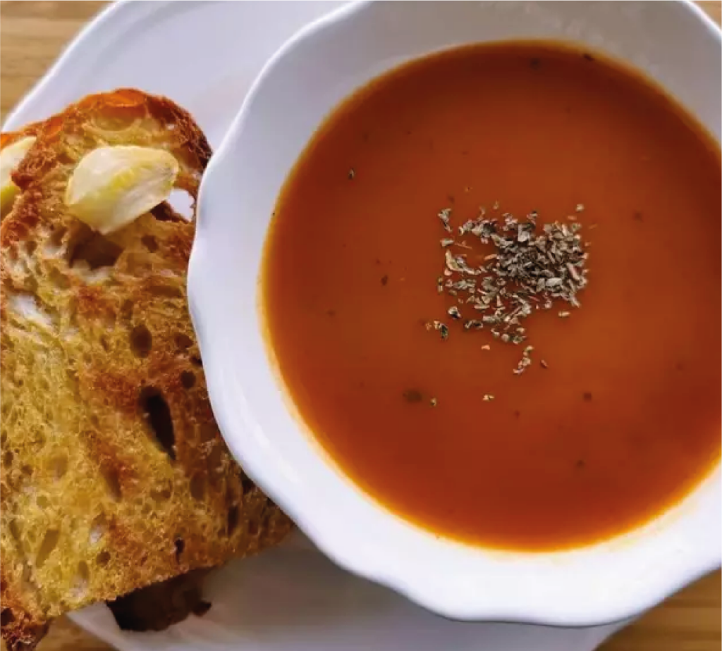 Sopa de Tomate e Bruschetta de Alho e Azeite