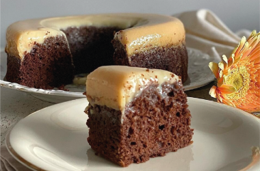 Bolo de Chocolate com Leite Condensado