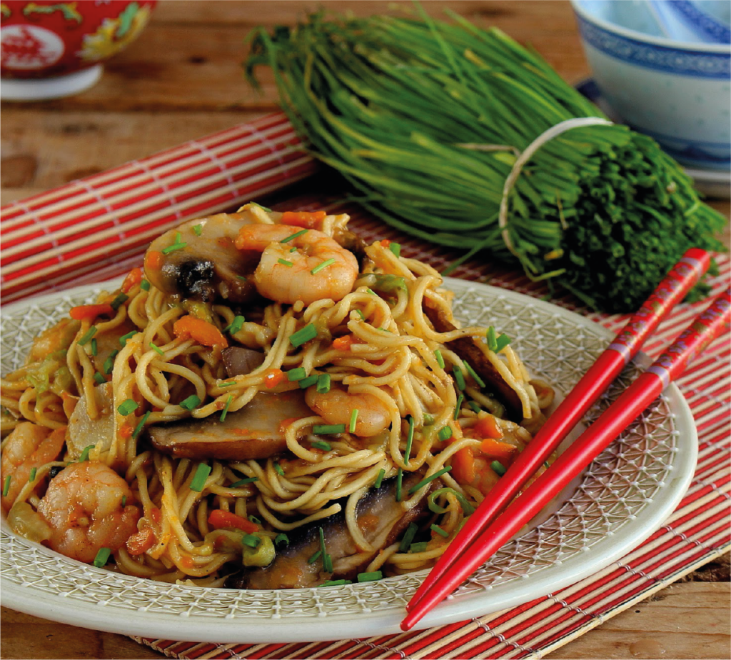 Noodles de Camarão ao Gengibre e Cebolinho