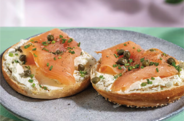 Bagel de Philadelphia com salmão fumado