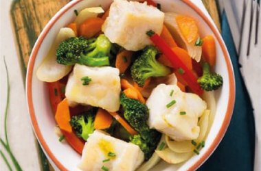 Salada Quente de Tamboril e Legumes Salteados