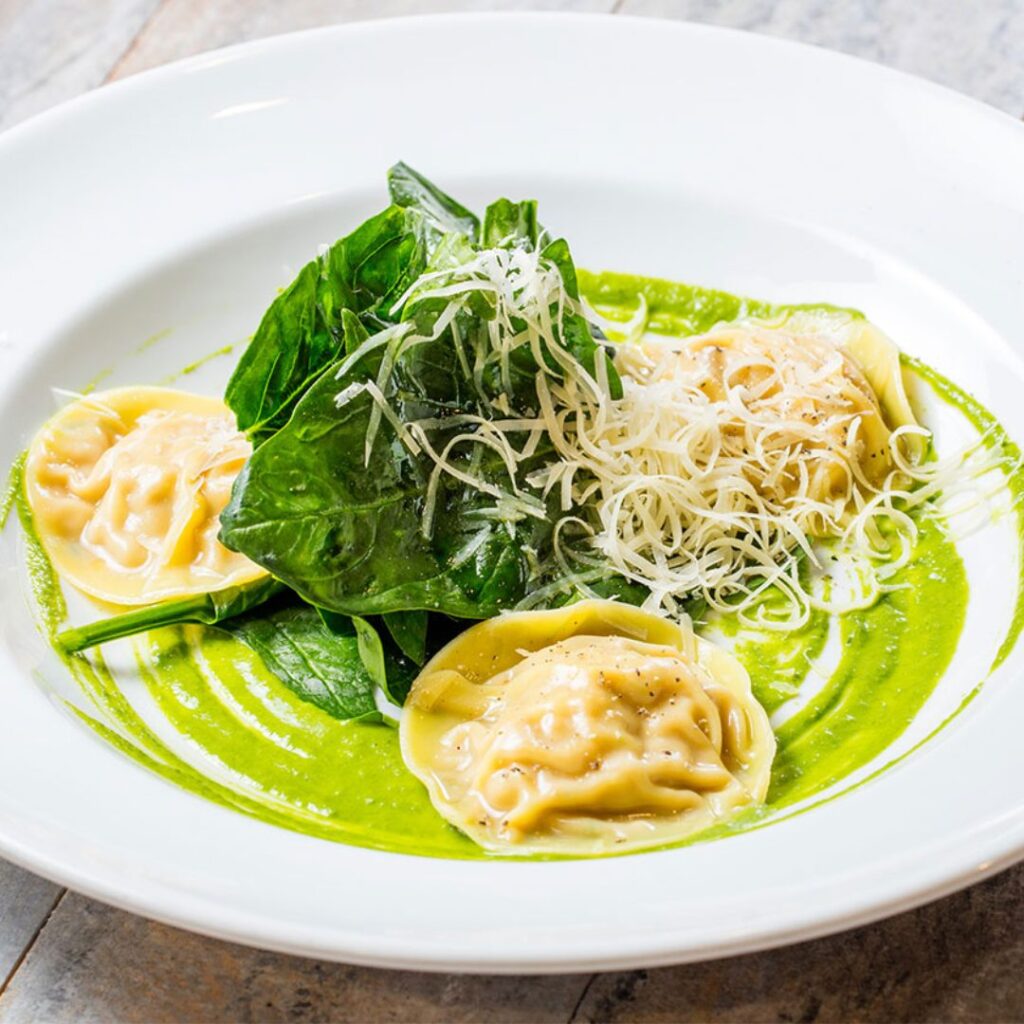 Ravioli de Bom Petisco, camarão e vodka