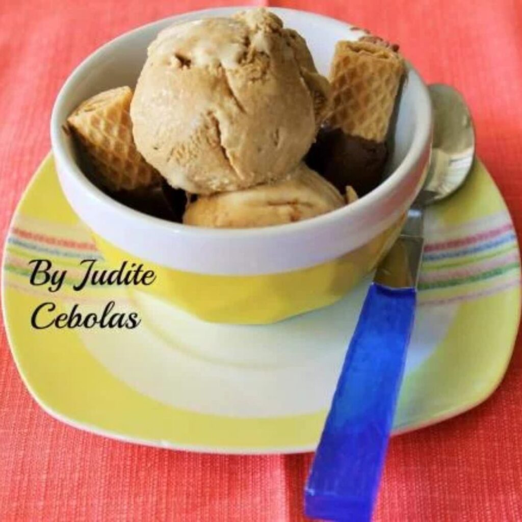 Gelado de café (cremoso)