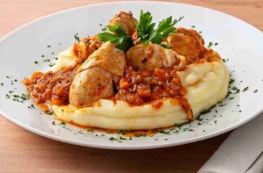 Frango Estufado com Puré de Batata