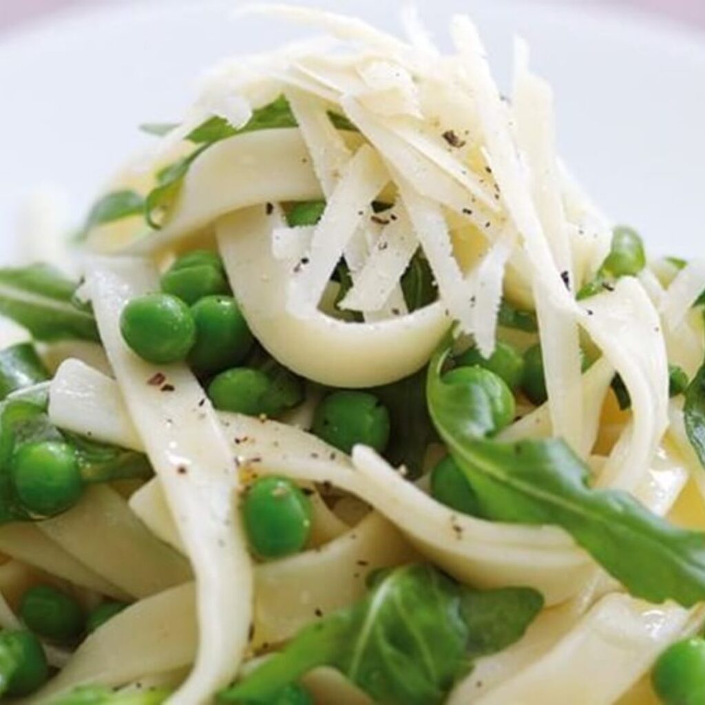 Tagliatelle de Ervilhas e Rúcula