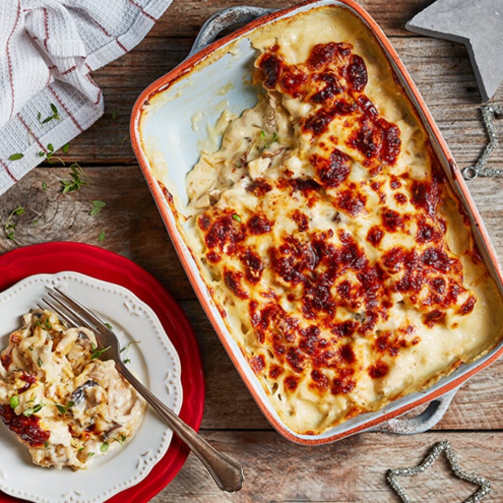 Gratinados de perú com bechamel e ervas