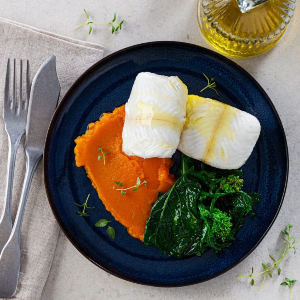 Pescada Com Grelos E Puré De Batata-Doce