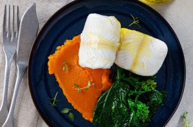 Pescada Com Grelos E Puré De Batata-Doce