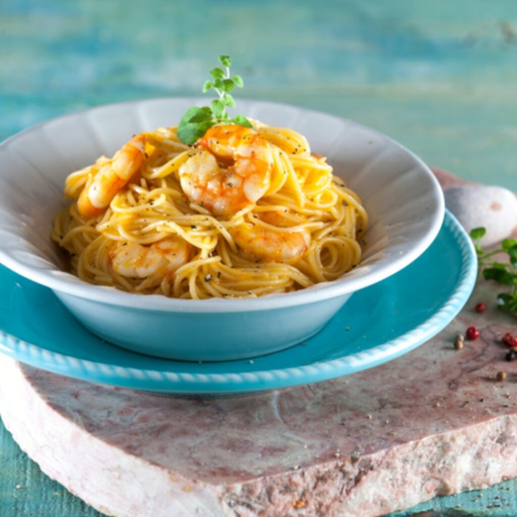 Esparguete cremoso com gambas