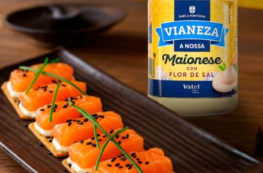 Canapés de salmão com Maionese Vianeza e Flor de Sal