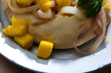 Pizza de Frango Tandori em Pão Naan de Alho e Coentros