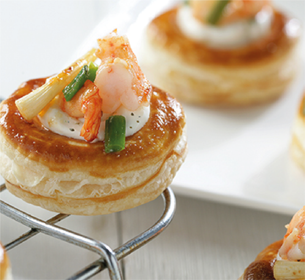 Minis “vol-au-vent” Recheados com Philadelphia com Ervas Finas, Camarão e Cebolinha