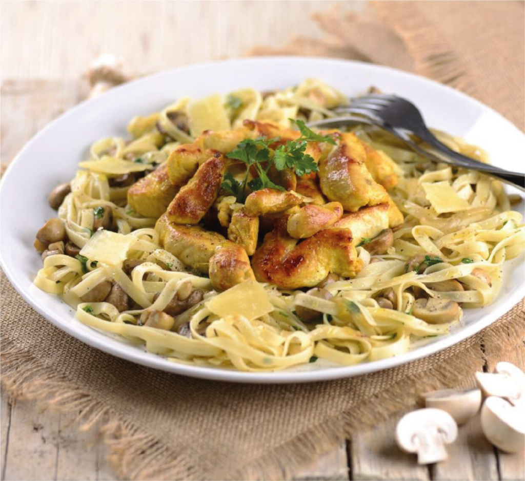 Fettuccine com Frango e Cogumelos