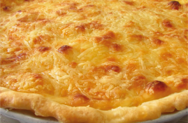 Tarte Rústica de Batatas, Atum e Queijo ao Forno