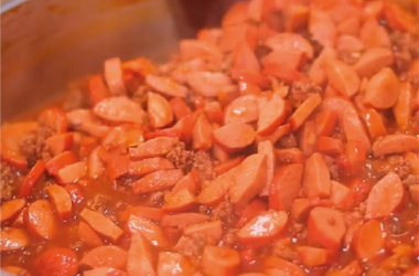 Molho Carne Picada e Salsicha