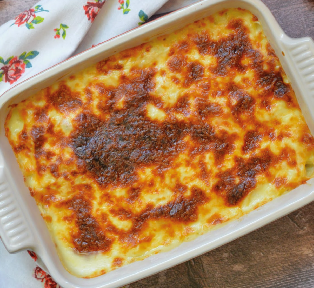 Gratinado de Bacalhau com Camarão e Espinafres