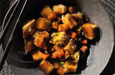 Tofu Agridoce com Sésamo