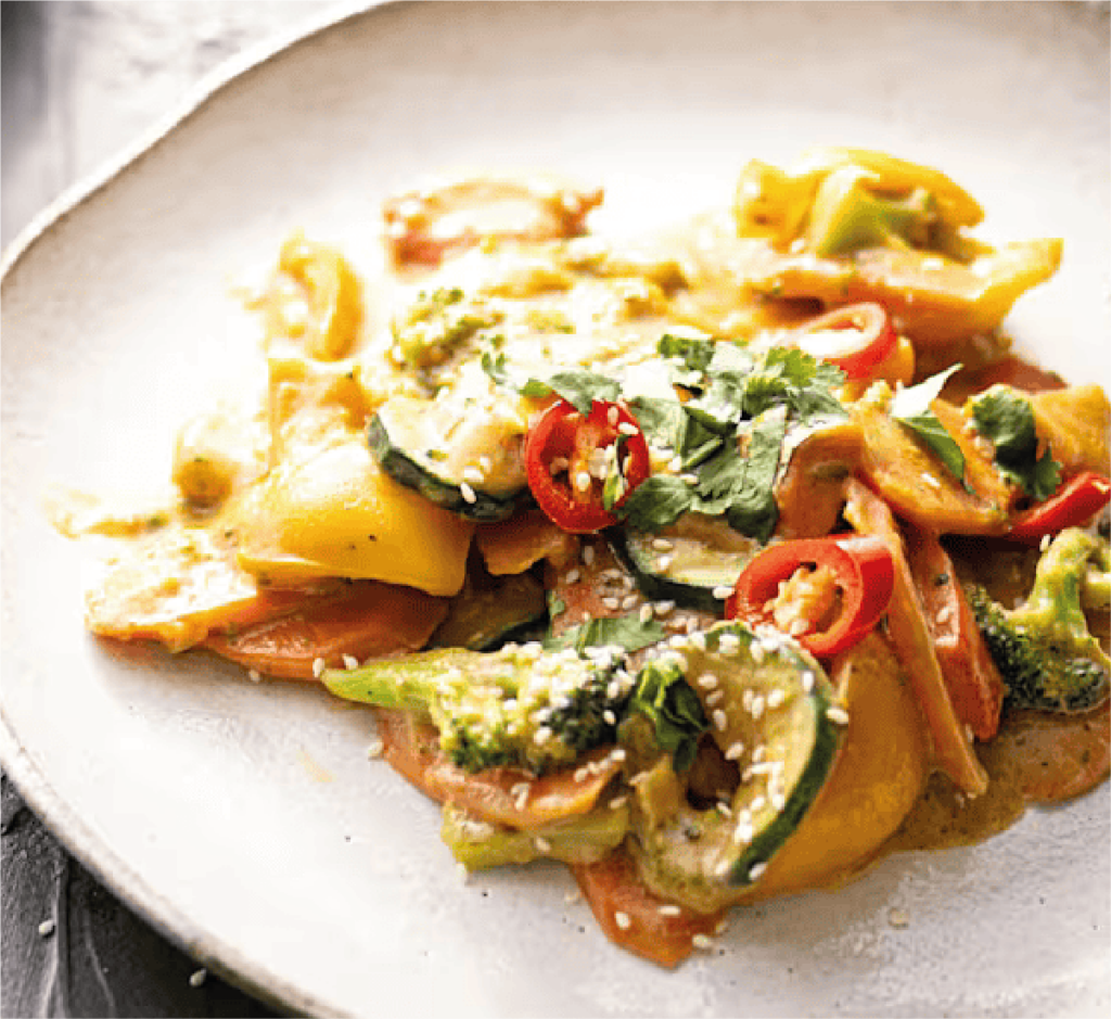 Salteado de Legumes com Molho de Amendoim