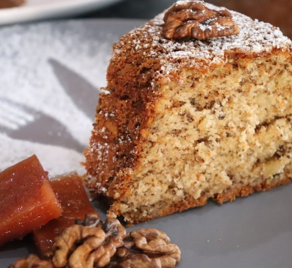 Bolo de Noz com Marmelada